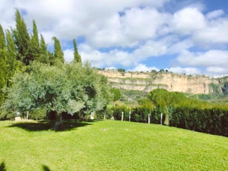 Hacienda Puerto De Las Muelas 龙达 外观 照片